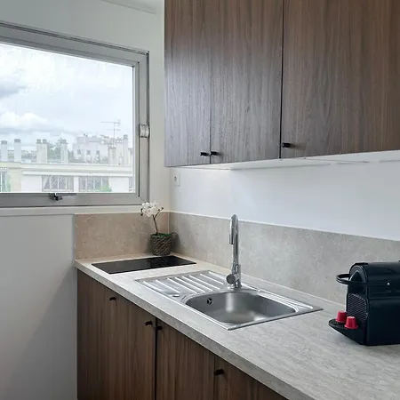 Brand-New Studio With Eiffel Tower View Paris Exterior foto
